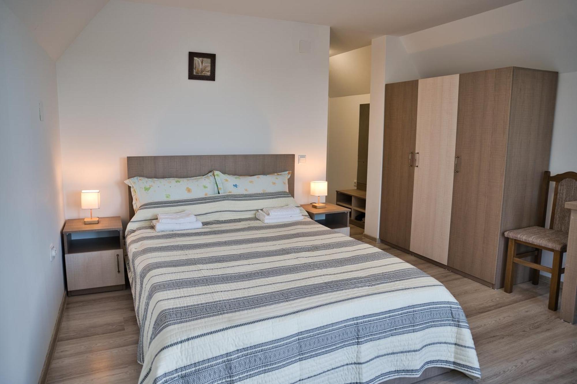 Perla Argesului, Ciubar, Piscina, Lift, Gratar, Cabana, Pensiuni, Hotel Cazare Transfagarasan Curtea De Arges Albestii de Arges エクステリア 写真