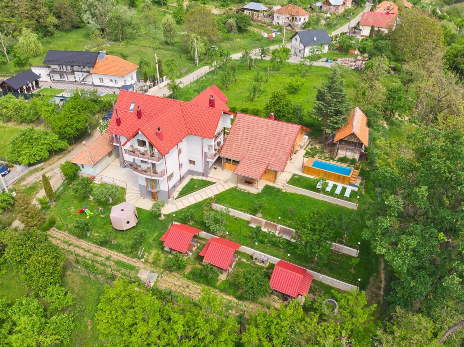 Perla Argesului, Ciubar, Piscina, Lift, Gratar, Cabana, Pensiuni, Hotel Cazare Transfagarasan Curtea De Arges Albestii de Arges エクステリア 写真
